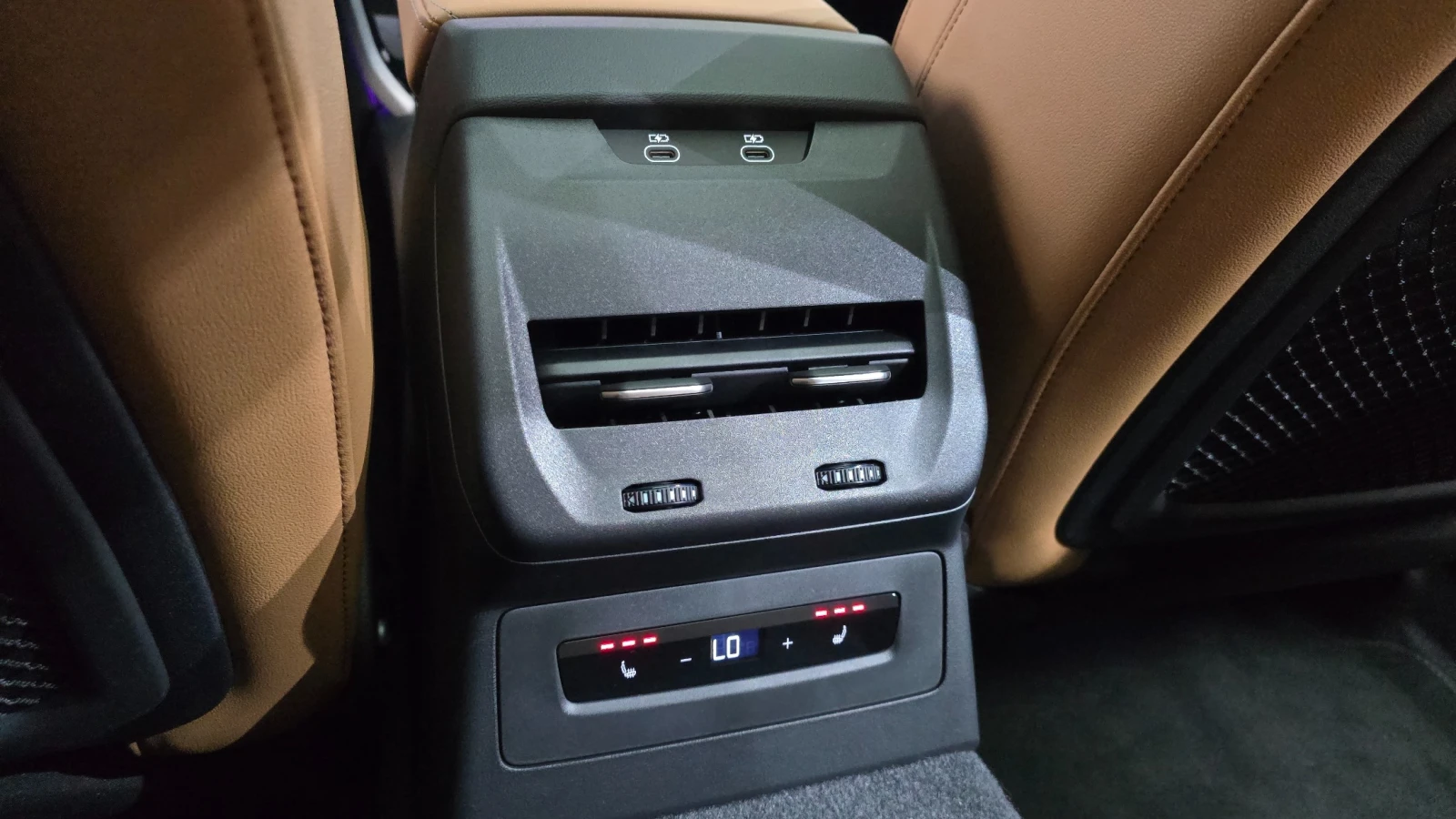 Audi A5 40TFSI 4X4 * DIS * 360 * ОБДУХ * ПАНО * HUD, снимка 14 - Автомобили и джипове - 56127890