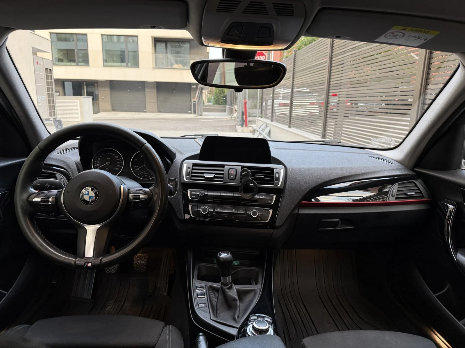 BMW 118 sport, снимка 4 - Автомобили и джипове - 56247491