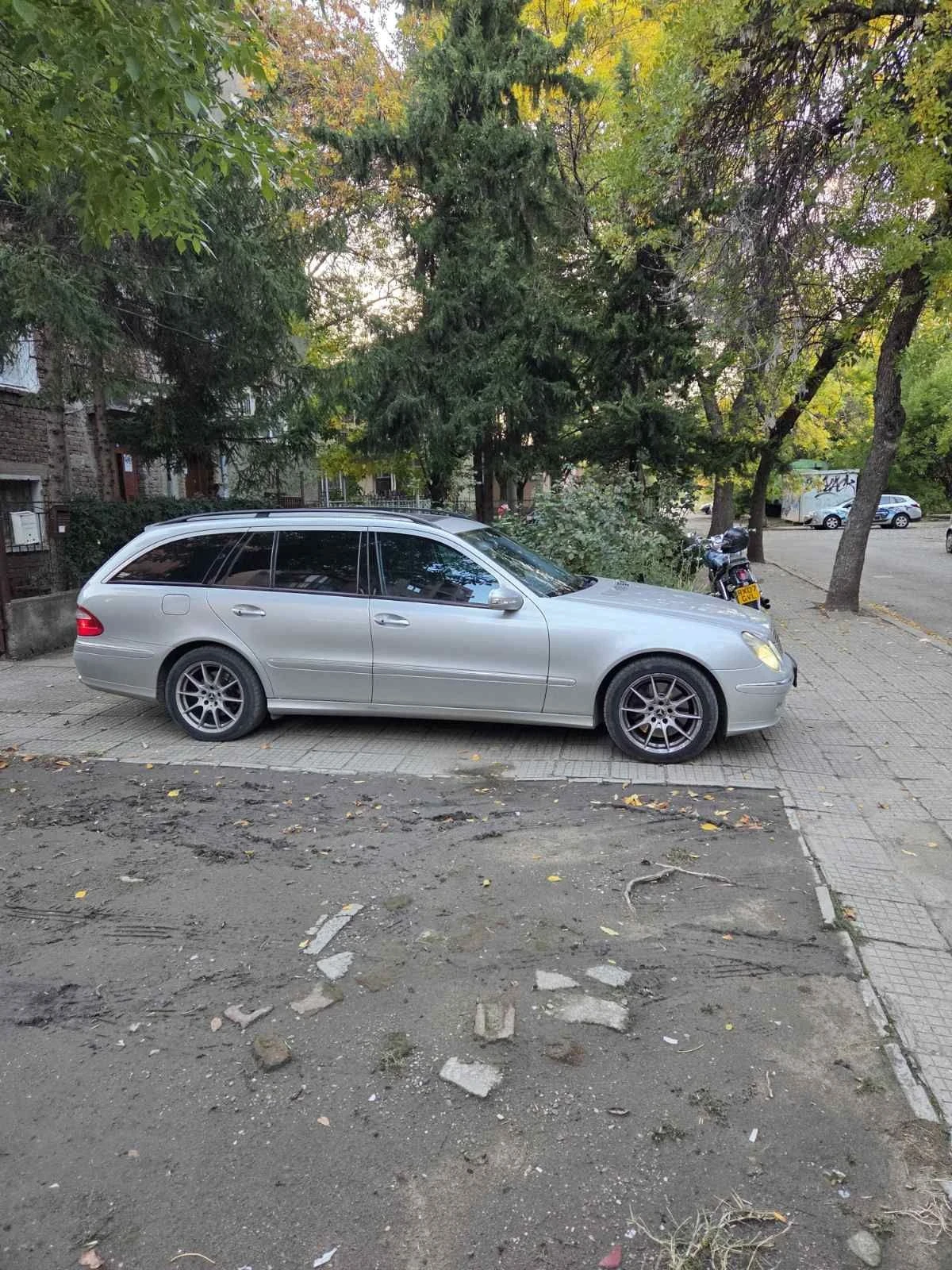 Mercedes-Benz E 500 4Matic ГАЗ, снимка 2 - Автомобили и джипове - 56685160