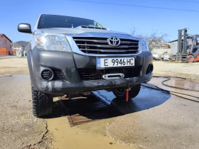 Toyota Hilux, снимка 1