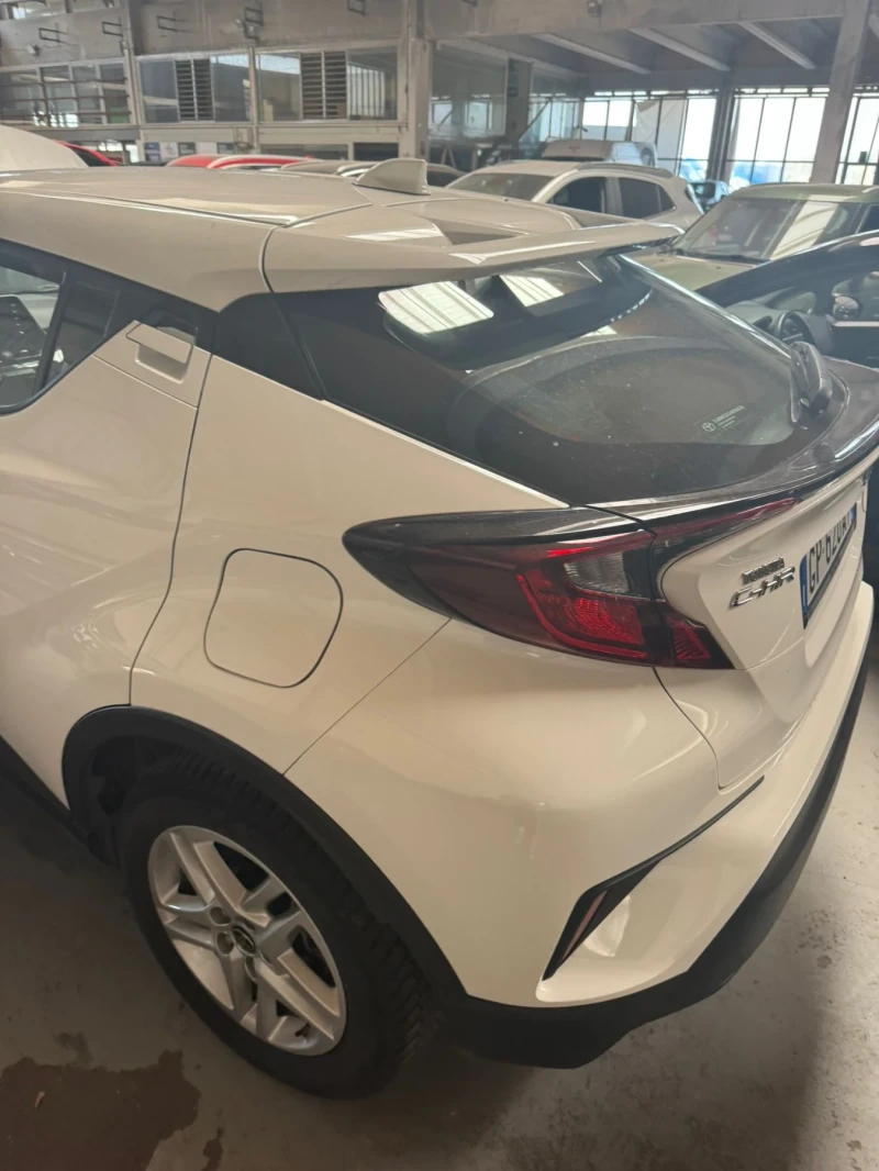 Toyota C-HR (KATO НОВА)^(ХИБРИД), снимка 6 - Автомобили и джипове - 52630317