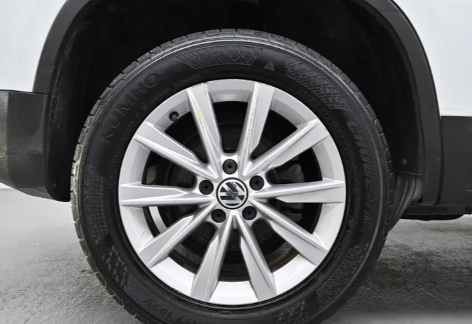 VW Tiguan 2.0 TDI - изображение 5