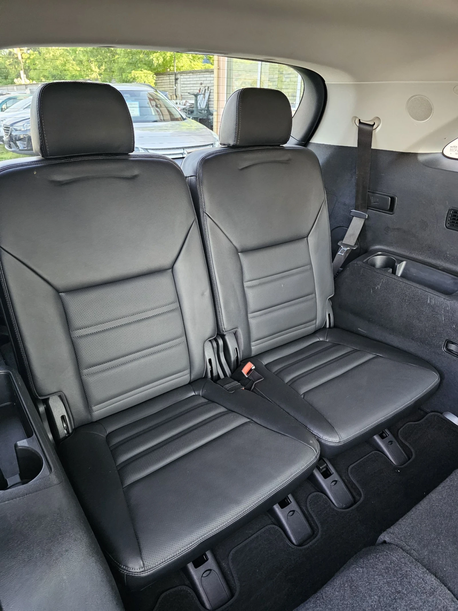 Kia Sorento 2.2 CRDI AWD Platinum Edition 7 места Infinty  - изображение 9
