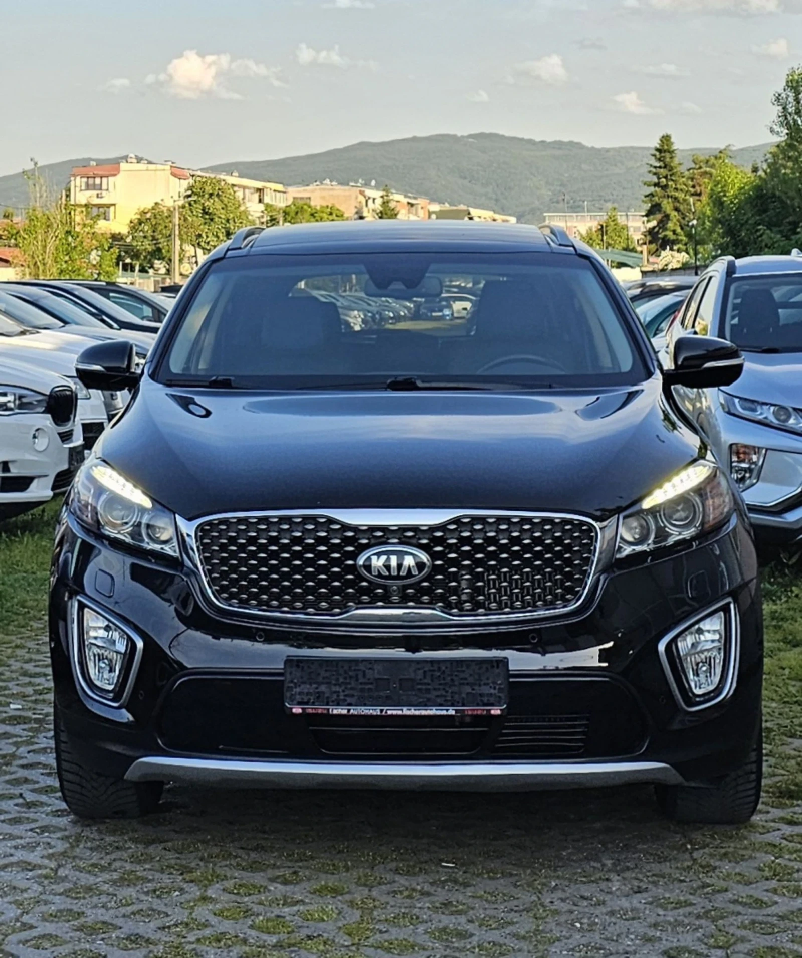 Kia Sorento 2.2 CRDI AWD Platinum Edition 7 места Infinty  - изображение 2