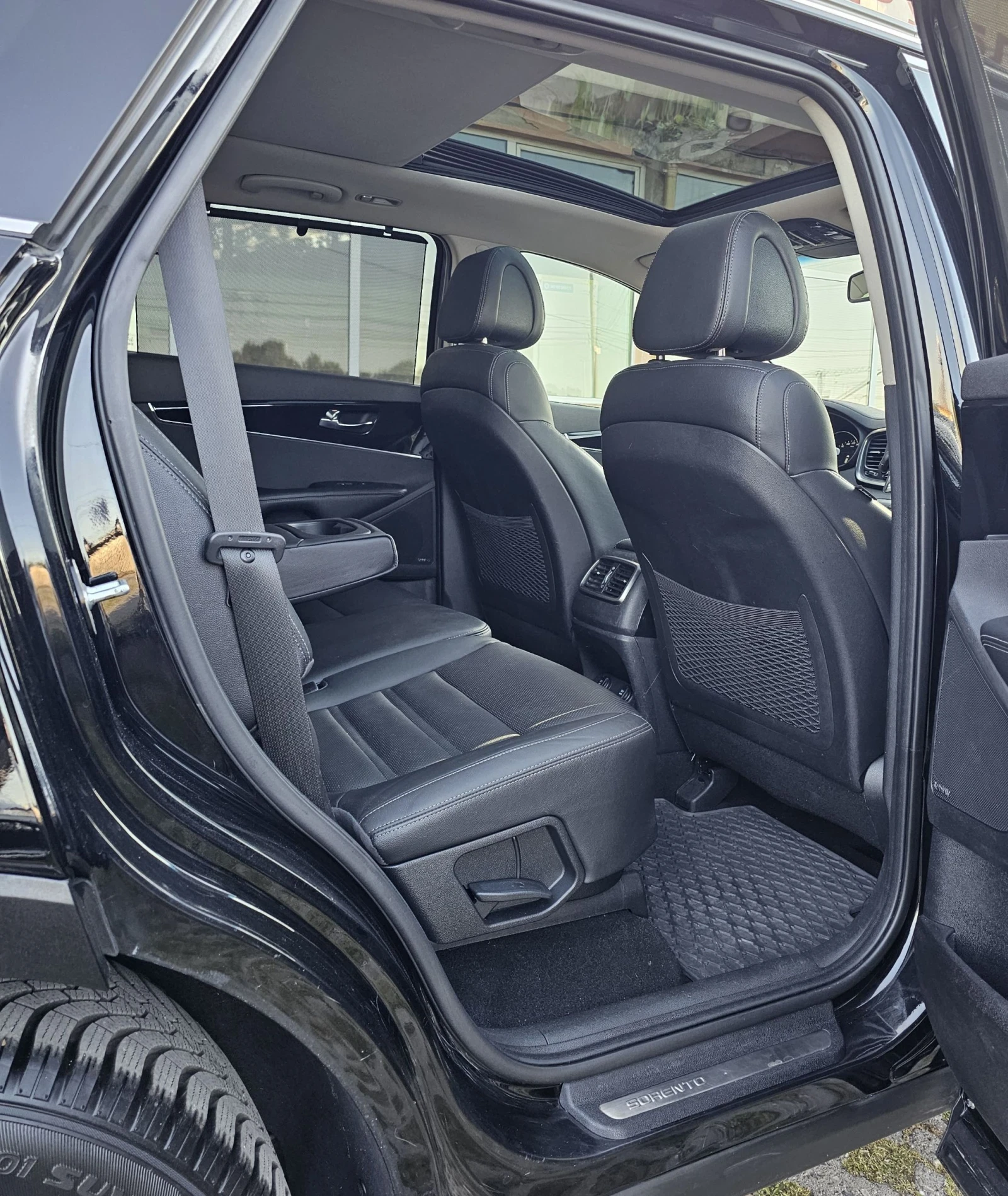 Kia Sorento 2.2 CRDI AWD Platinum Edition 7 места Infinty  - изображение 8