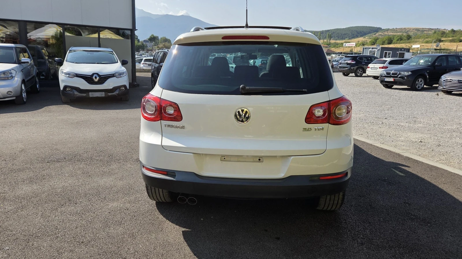 VW Tiguan АВТОМАТИК/ 4MATIC/ ТОП СЪСТОЯНИЕ - изображение 4