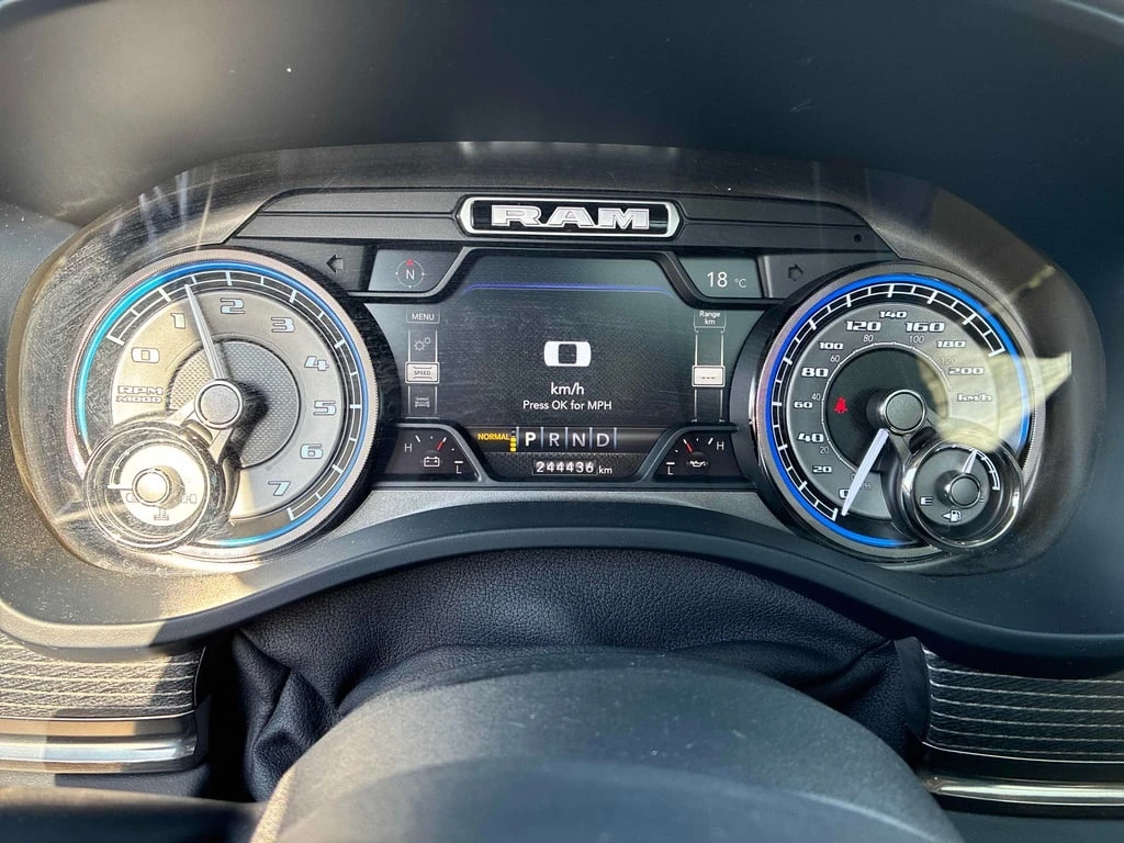 Dodge RAM 1500 2019 LIMITED 5.7*   *  | Mobile.bg   8