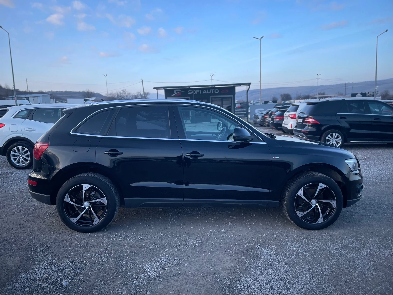 Audi Q5 2.0TDI AUTOMAT 4X4 NAVI LED BI-XENON EURO5 - изображение 8
