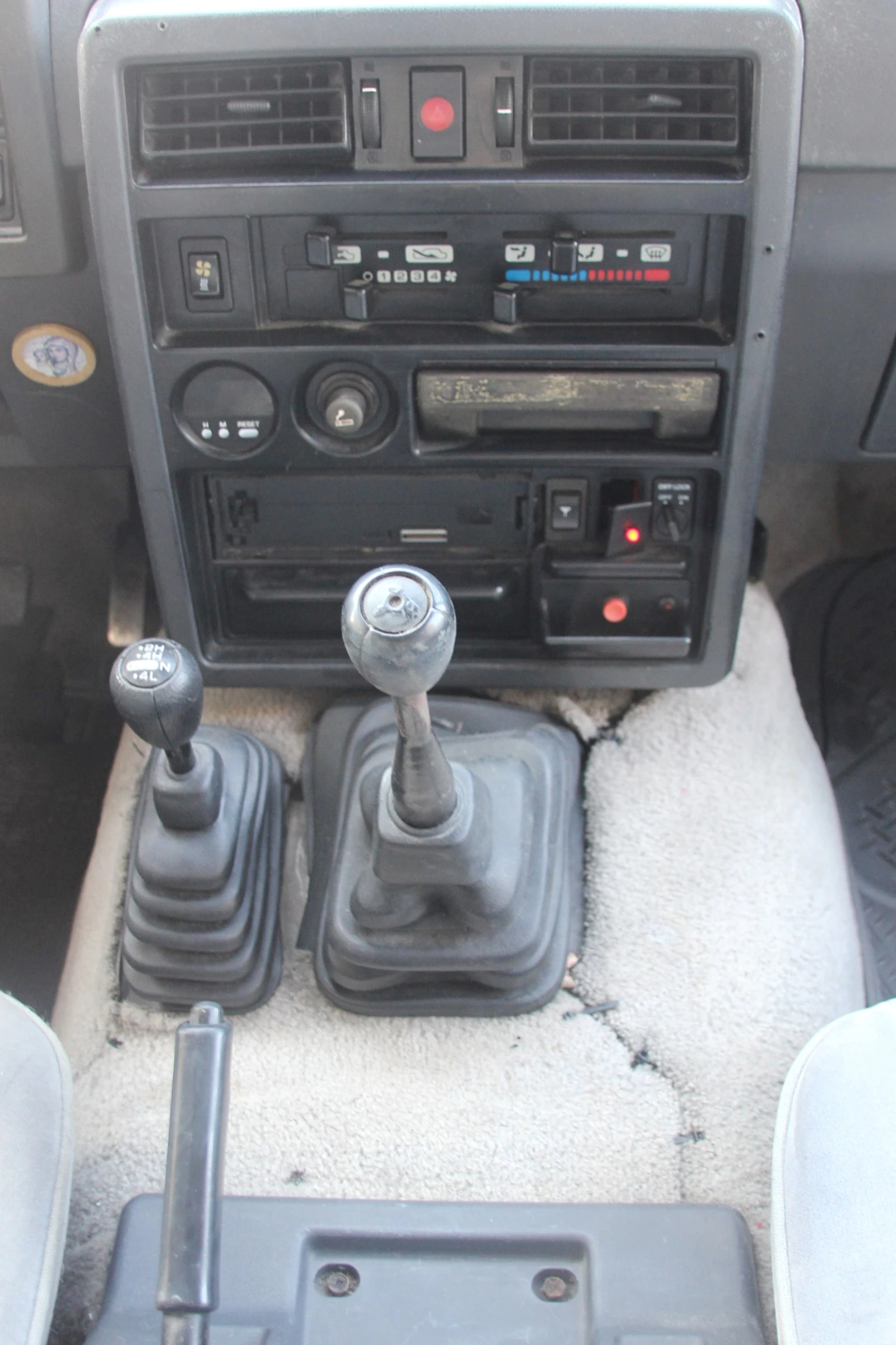 Nissan Patrol 2.8 TD 116 �.�.  6+ 1 ����� � ����������� | Mobile.bg � ����������� 11