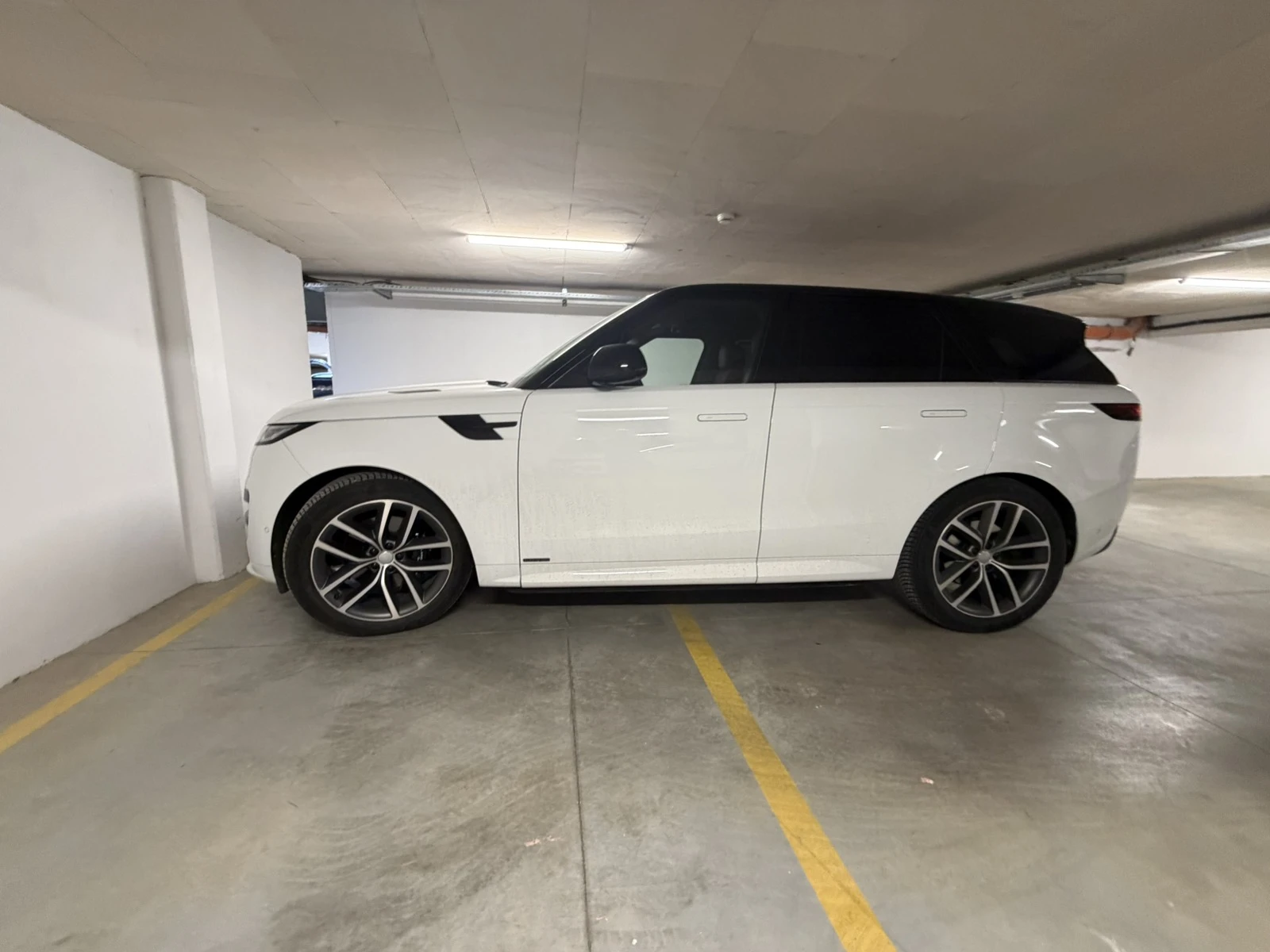 Land Rover Range Rover Sport КАТО НОВА/ГАРАНЦИОННА/ 350 ps/ ЛИЗИНГ, снимка 4 - Автомобили и джипове - 53749216