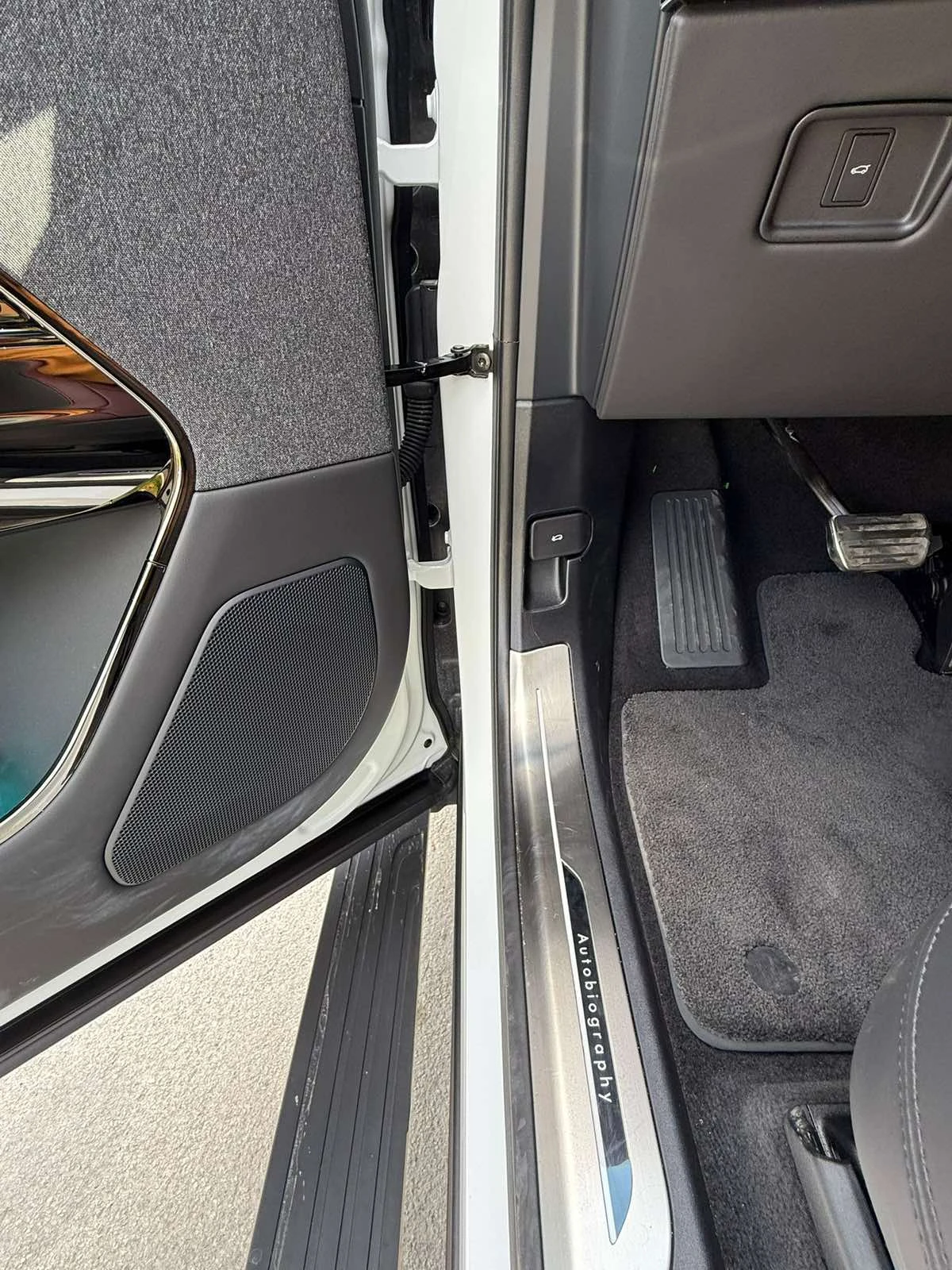 Land Rover Range Rover Sport КАТО НОВА/ГАРАНЦИОННА/ 350 ps/ ЛИЗИНГ, снимка 13 - Автомобили и джипове - 53749216