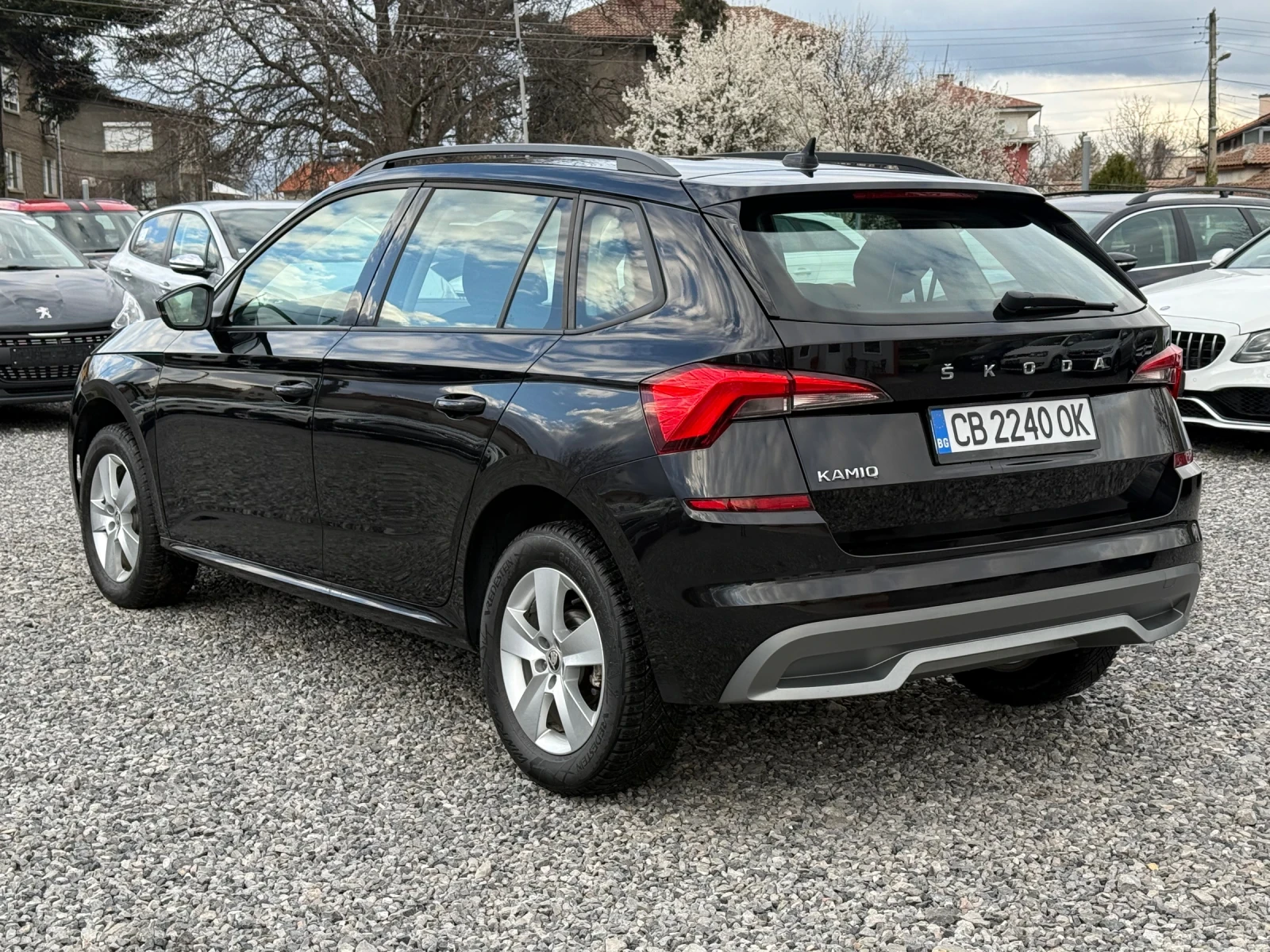 Skoda Kamiq Tour de France | DSG | 1.0 TSI | Camera | Full Led, снимка 6 - Автомобили и джипове - 53906847