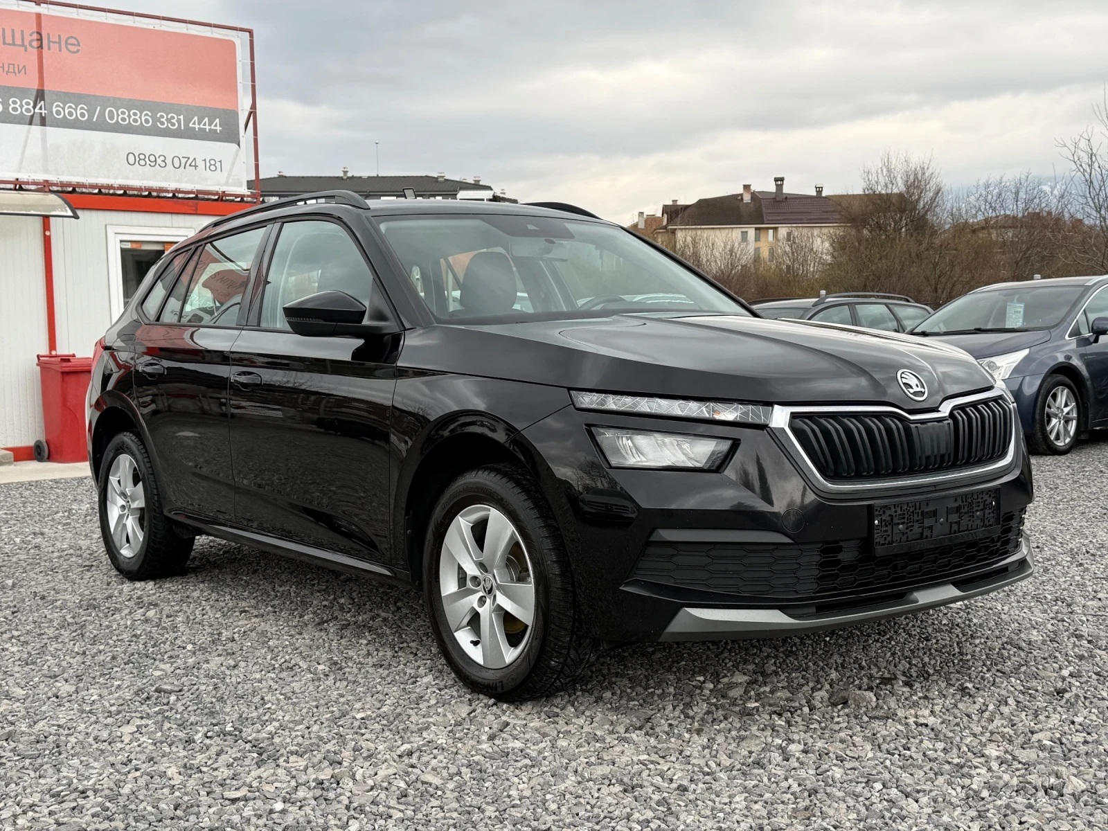 Skoda Kamiq Tour de France | DSG | 1.0 TSI | Camera | Full Led, снимка 3 - Автомобили и джипове - 53906847