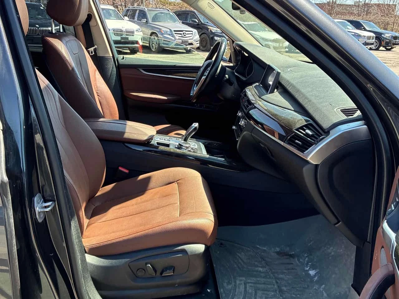 BMW X5 xDrive35i/ПАНОРАМА/ПРЕДСТАВИТЕЛСТВО НА BMW, снимка 17 - Автомобили и джипове - 54235929