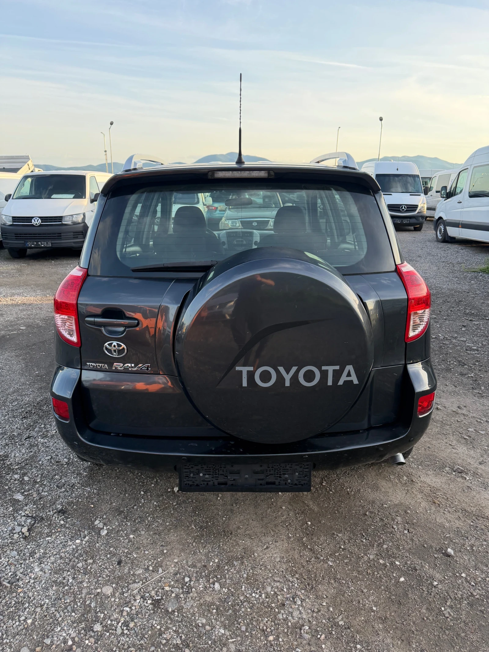Toyota Rav4 2.0 ГАЗ ИТАЛИЯ, снимка 5 - Автомобили и джипове - 54683648