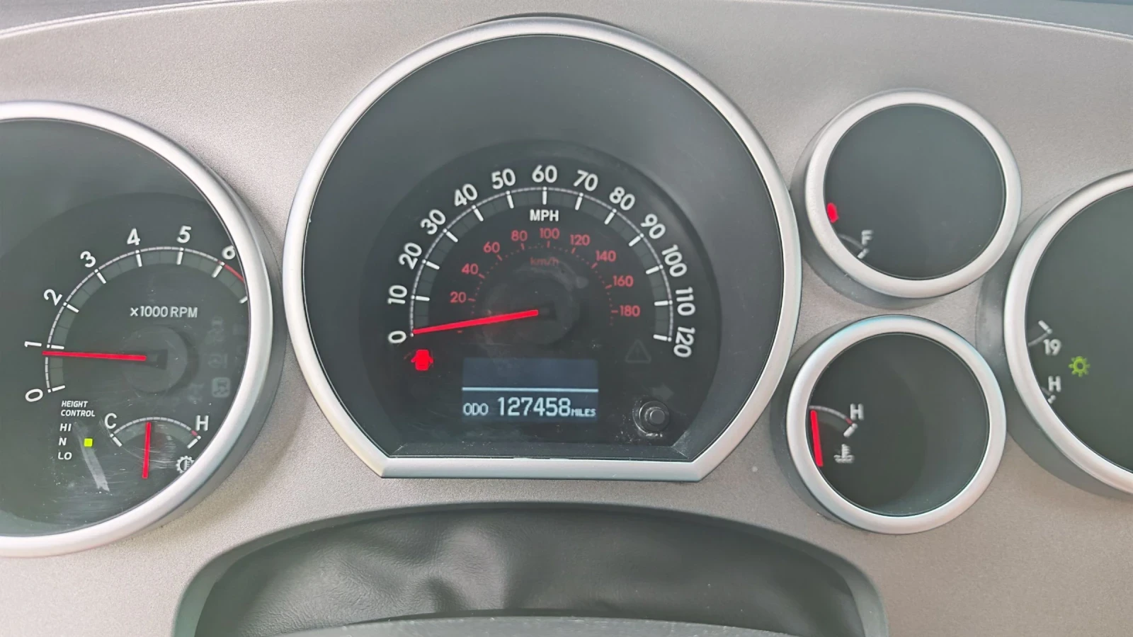 Toyota Sequoia PLATINUM 5.7 V8 TOP, снимка 13 - Автомобили и джипове - 55138982