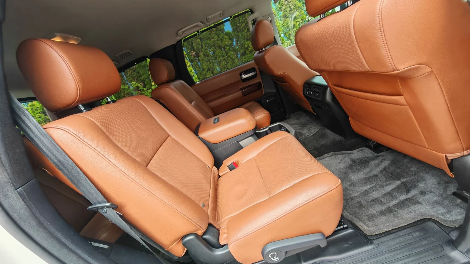 Toyota Sequoia PLATINUM 5.7 V8 TOP, снимка 10 - Автомобили и джипове - 55138982