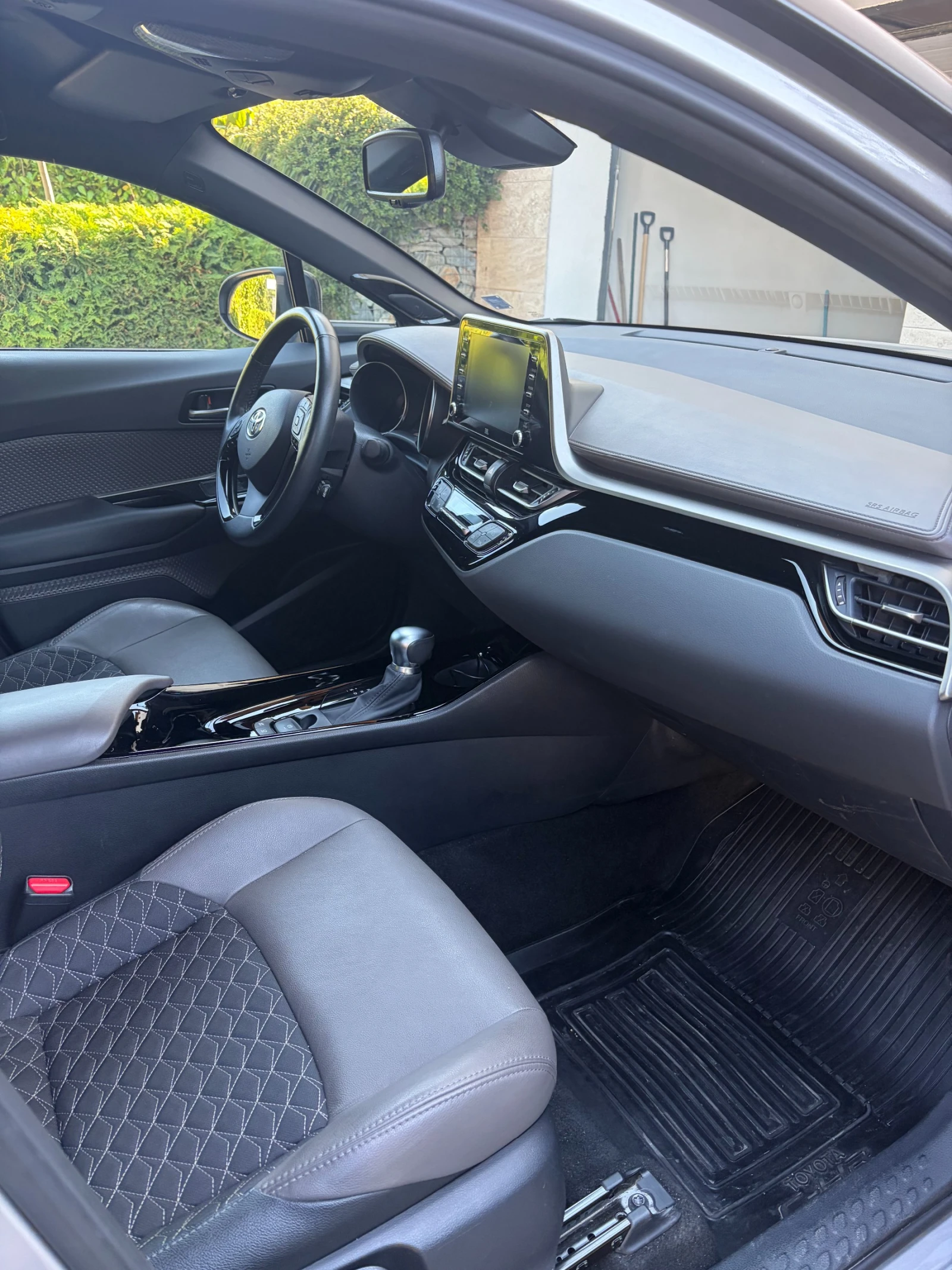Toyota C-HR Classy, снимка 12 - Автомобили и джипове - 55741628