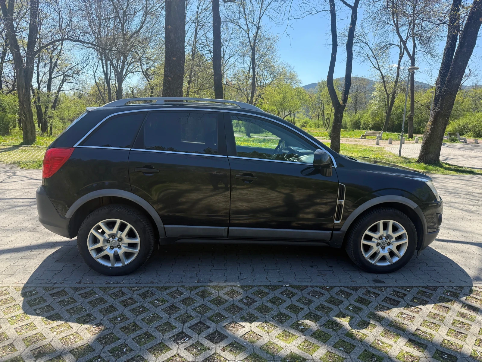 Opel Antara 2.2, снимка 6 - Автомобили и джипове - 55943063