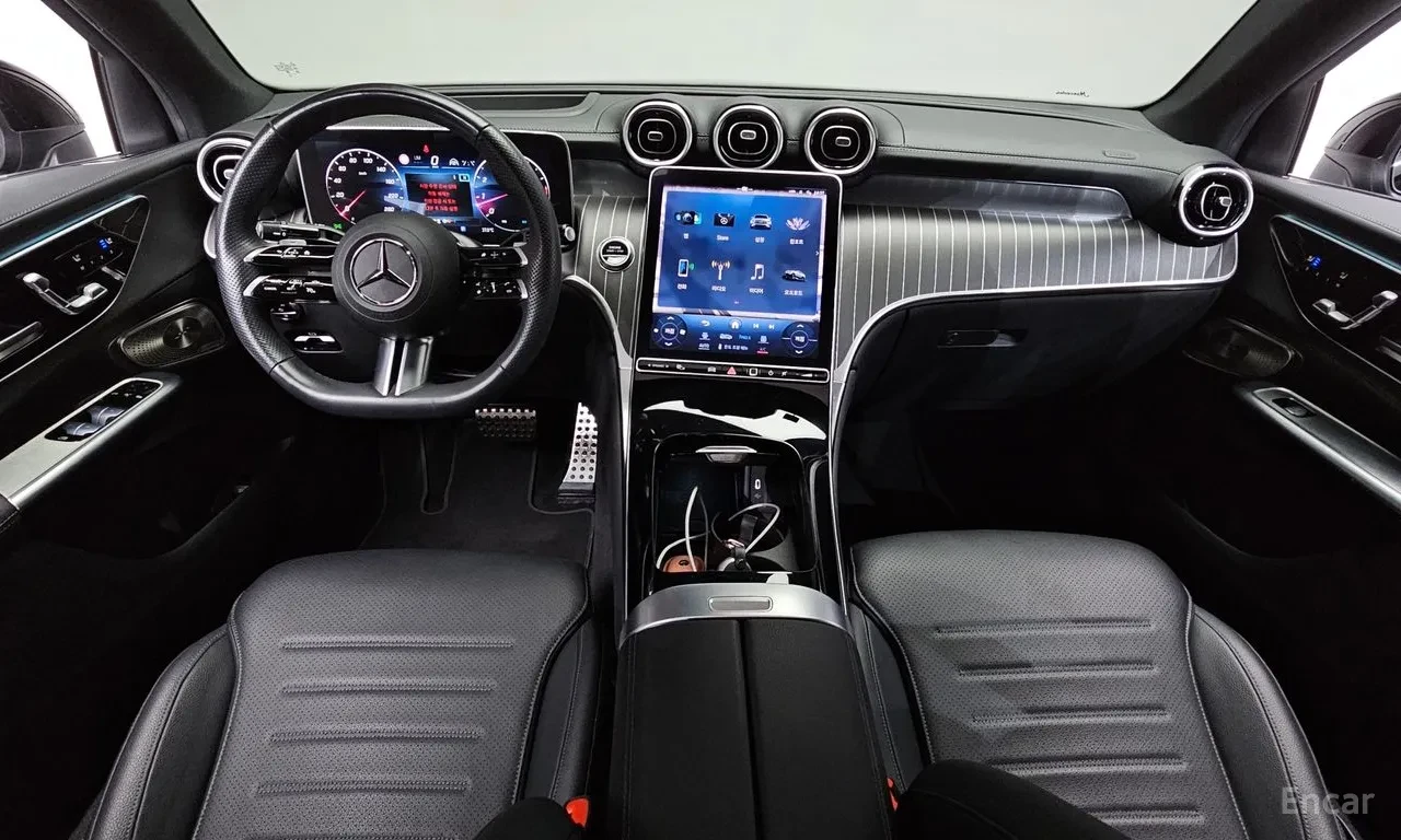 Mercedes-Benz GLC 300 COUPE4MATIC/BURMESTER/ОБДУХ/ПАНО/ДИСТРОНИК/360, снимка 6 - Автомобили и джипове - 56131154