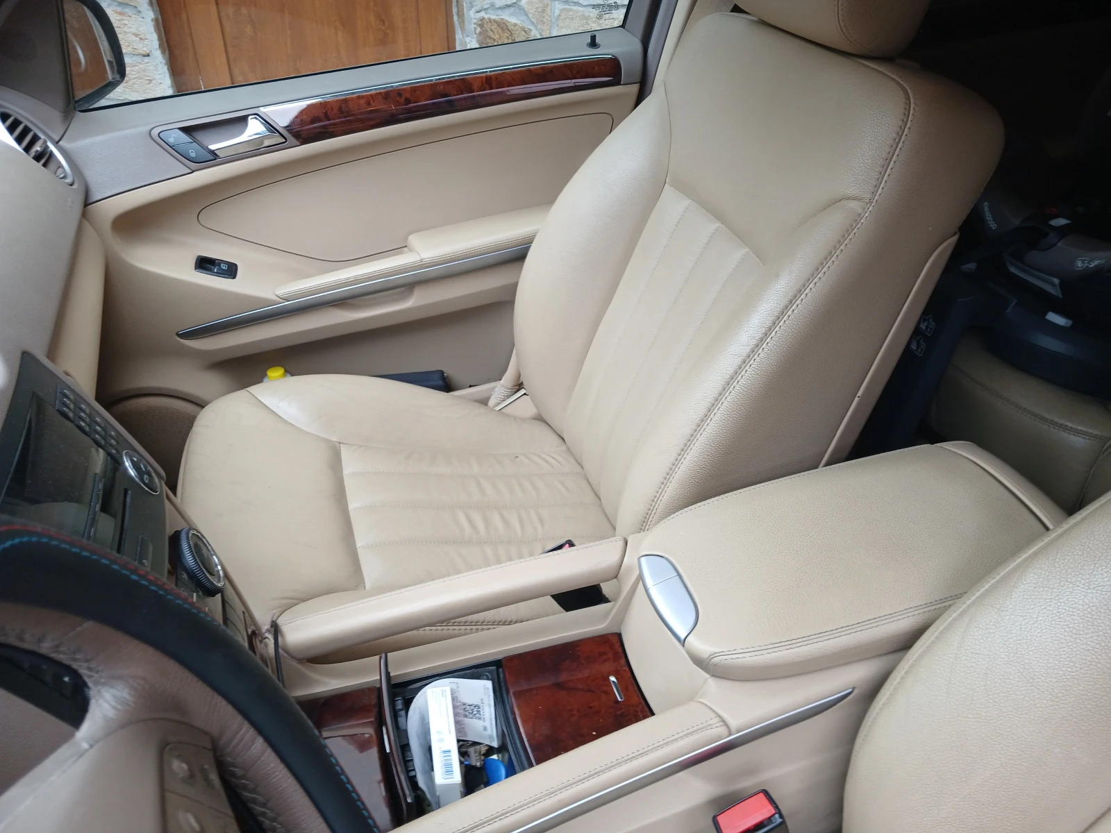 Mercedes-Benz ML 320, снимка 10 - Автомобили и джипове - 56505428