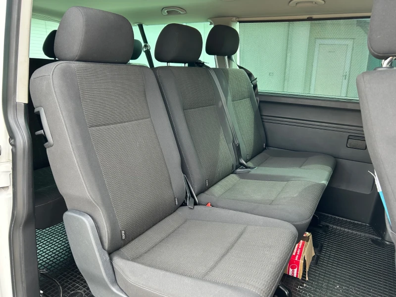 VW Caravelle, снимка 4 - Бусове и автобуси - 53493506