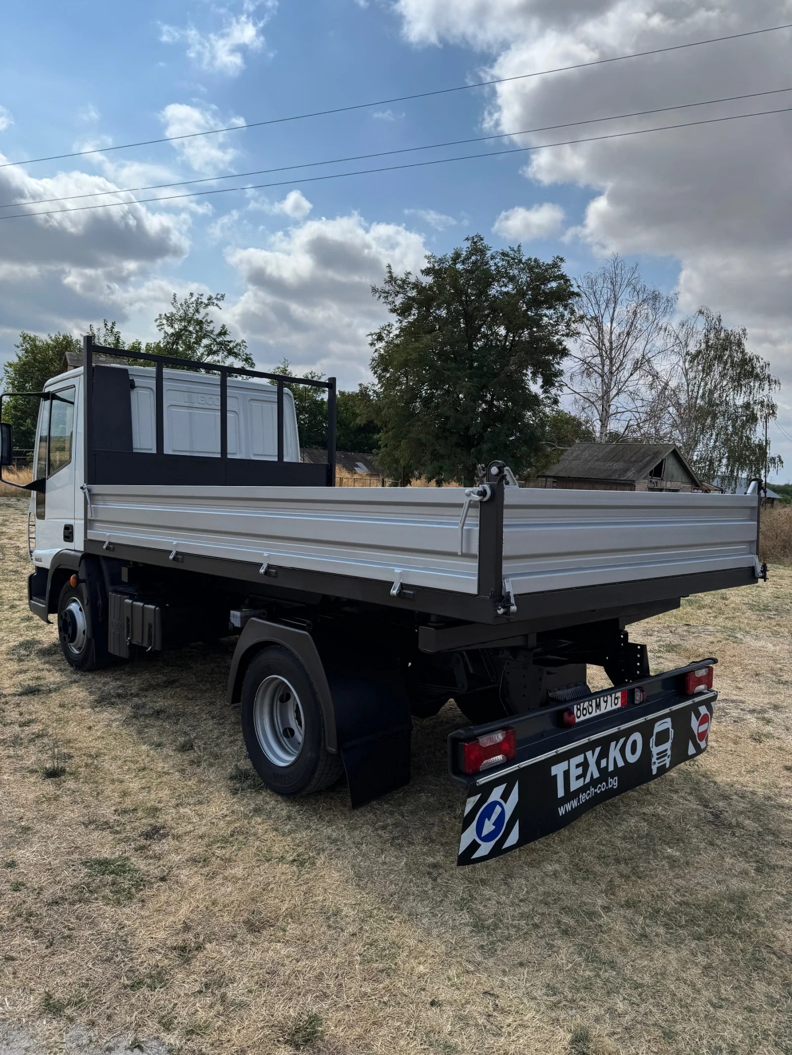 Iveco Eurocargo Тристранен самосвал!, снимка 3 - Камиони - 55845435