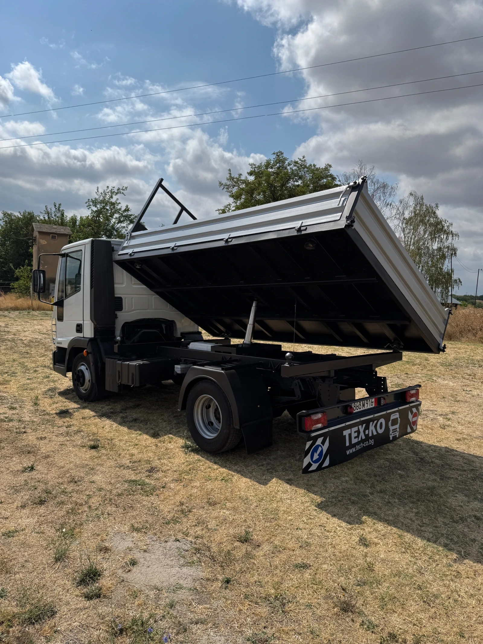 Iveco Eurocargo Тристранен самосвал!, снимка 9 - Камиони - 55845435