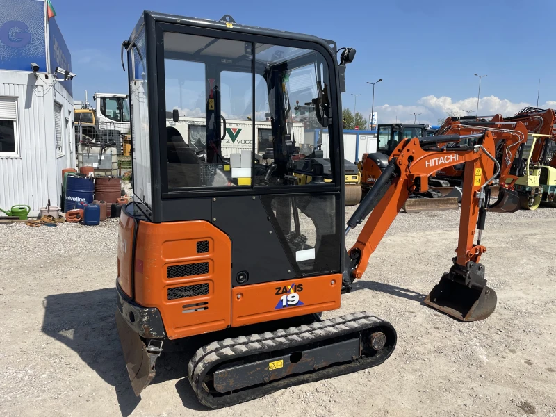 Багер Hitachi ZX 19-6, снимка 9 - Индустриална техника - 50043958