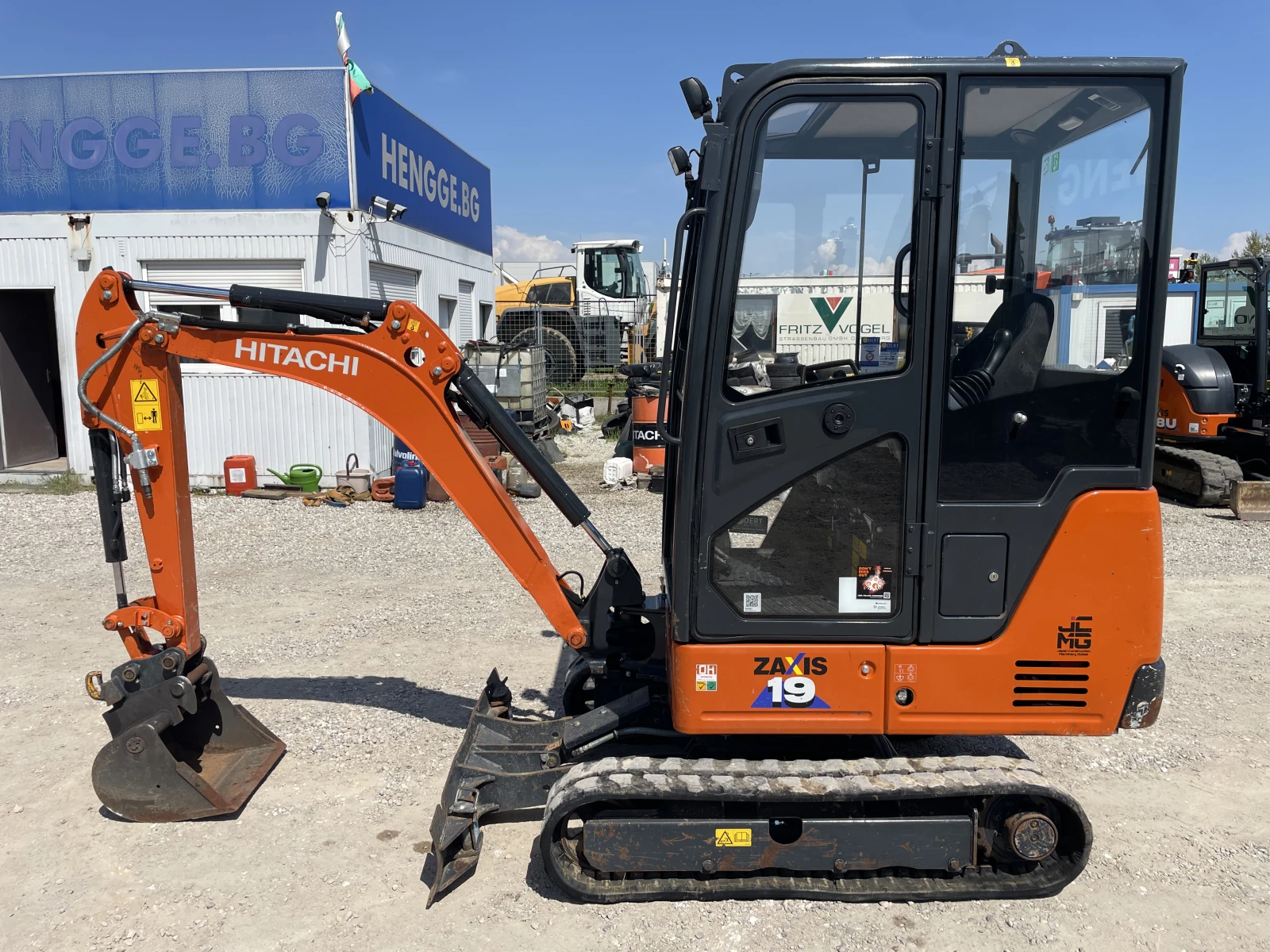 Багер Hitachi ZX 19-6, снимка 1