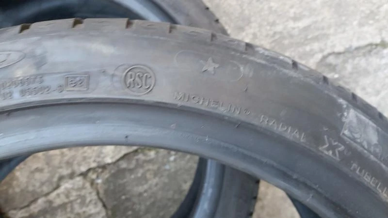 Гуми Летни 245/40R19, снимка 7 - Гуми и джанти - 27565690