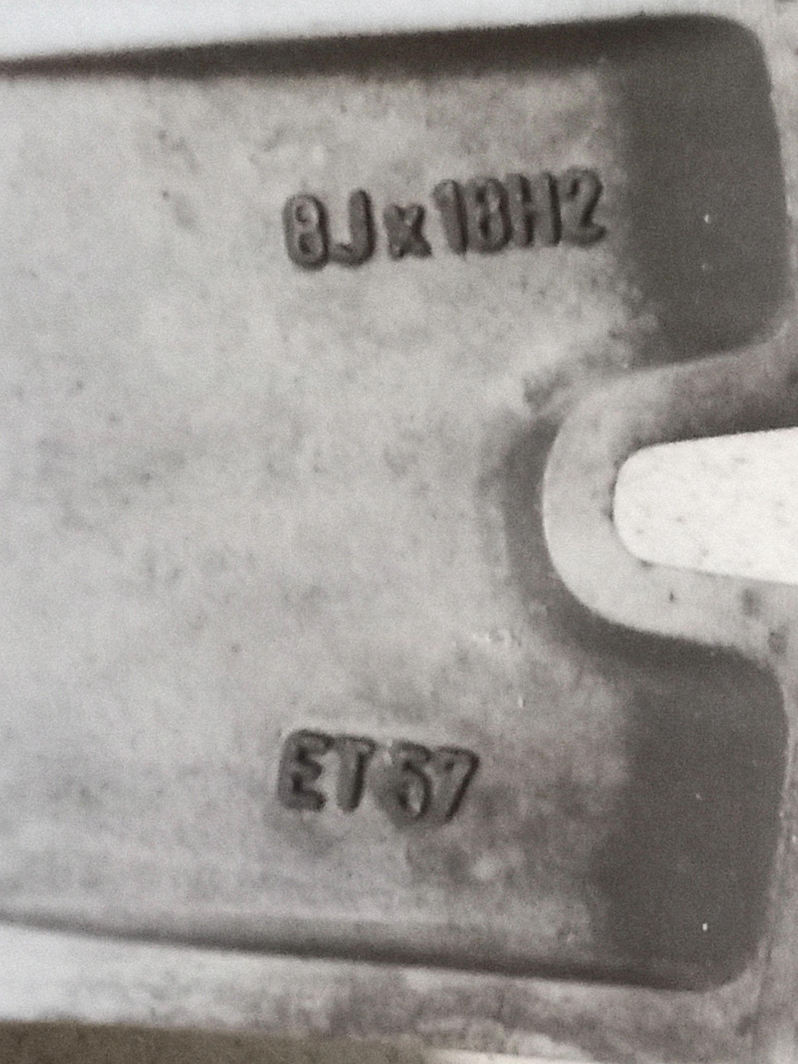 Гуми с джанти Michelin 225/55R18, снимка 6 - Гуми и джанти - 53493404