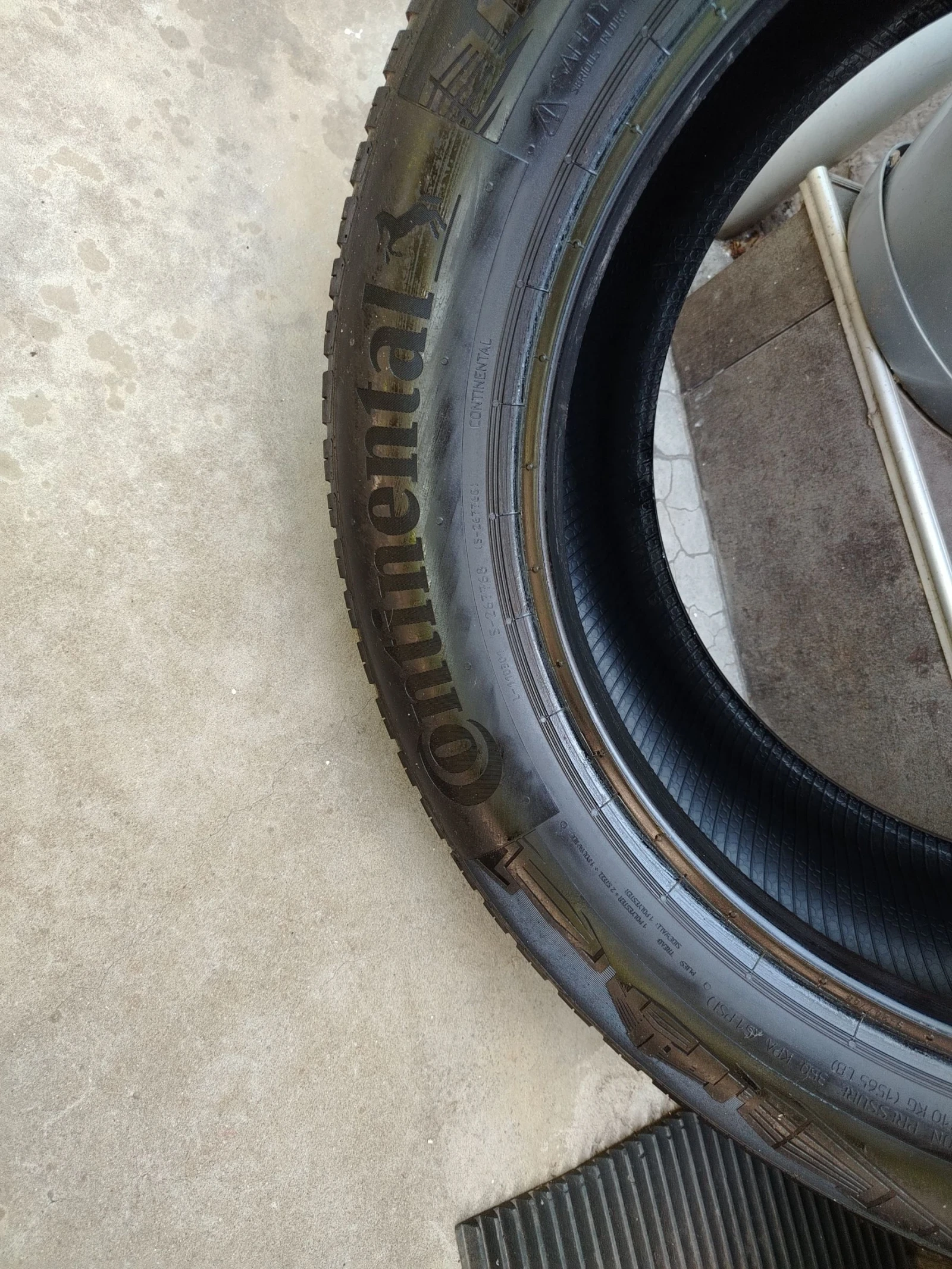 Гуми Всесезонни 215/60R17, снимка 5 - Гуми и джанти - 54572462