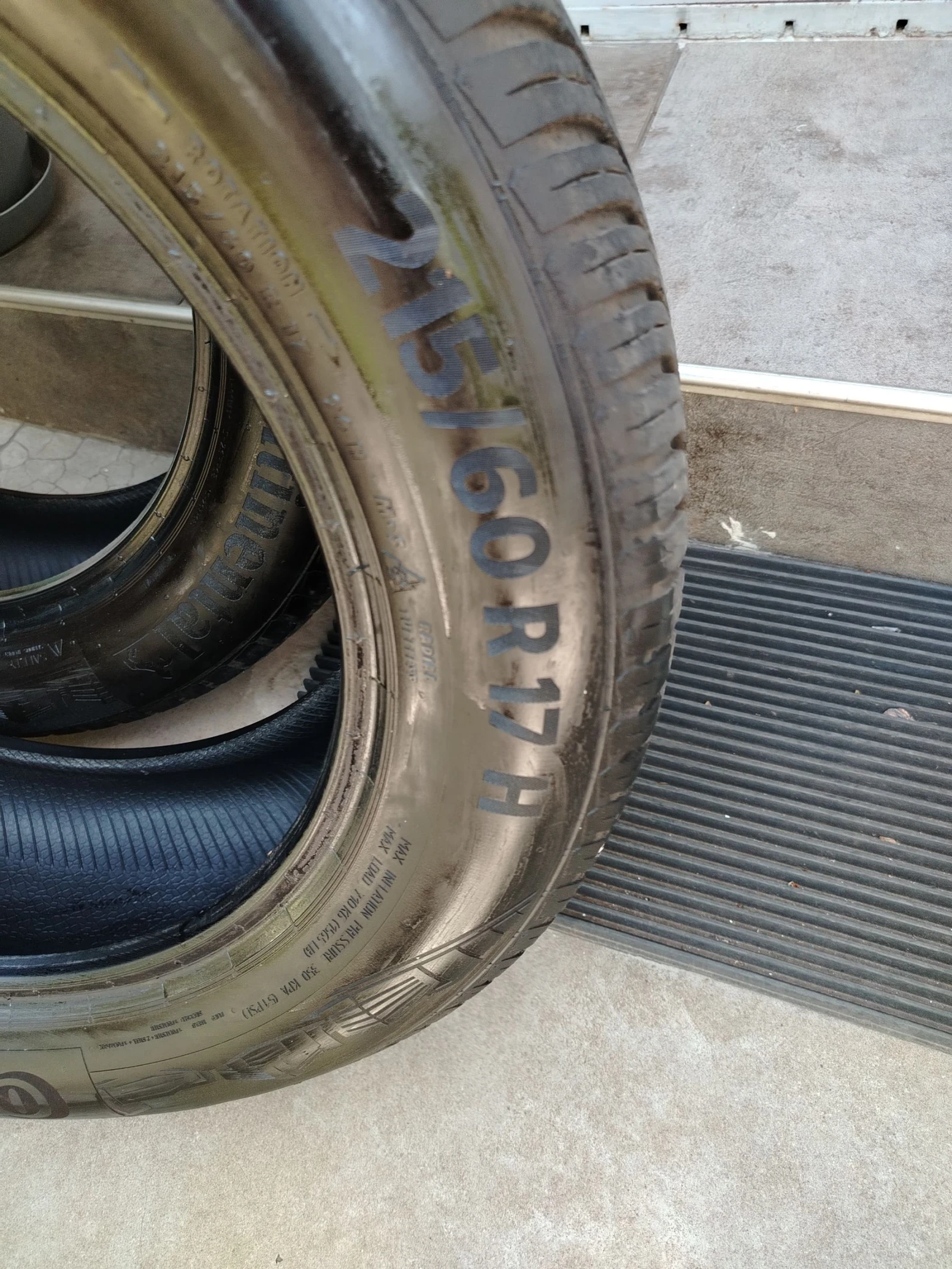 Гуми Всесезонни 215/60R17, снимка 7 - Гуми и джанти - 54572462