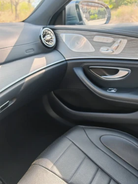 Mercedes-Benz CLS 400  AMG 98110км, снимка 11