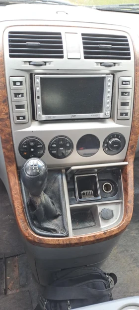 Обява за продажба на Kia Carnival ~3 599 лв. - изображение 9 | Auto.bg Обява за продажба на Kia Carnival ~3 599 лв. - изображение 9