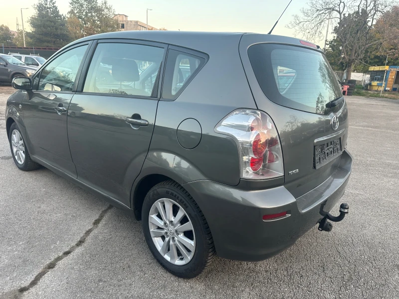 Toyota Corolla verso 1.6I-110кс, снимка 8 - Автомобили и джипове - 47498555