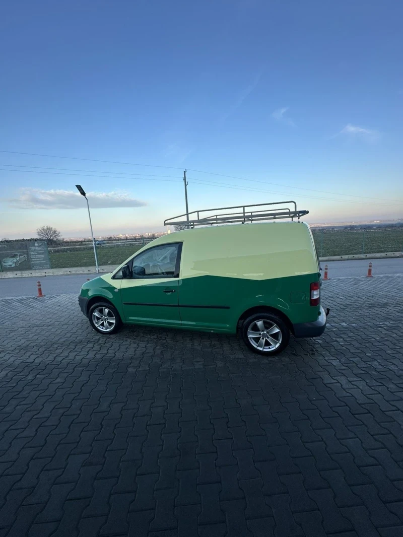 VW Caddy 2.0SDI, снимка 6 - Автомобили и джипове - 48517654