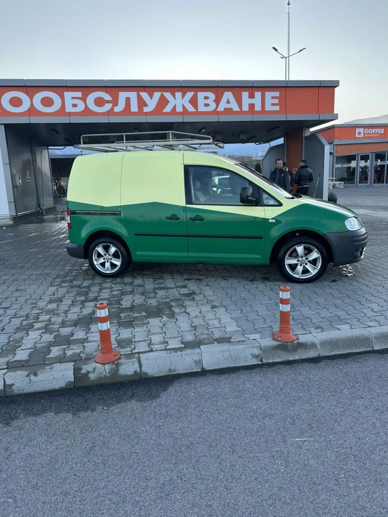 VW Caddy 2.0SDI, снимка 5 - Автомобили и джипове - 48517654