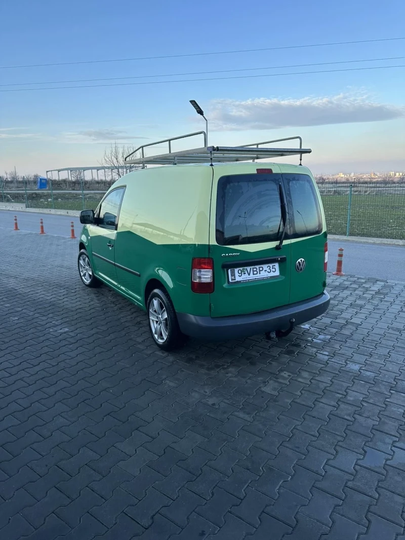 VW Caddy 2.0SDI, снимка 9 - Автомобили и джипове - 48517654