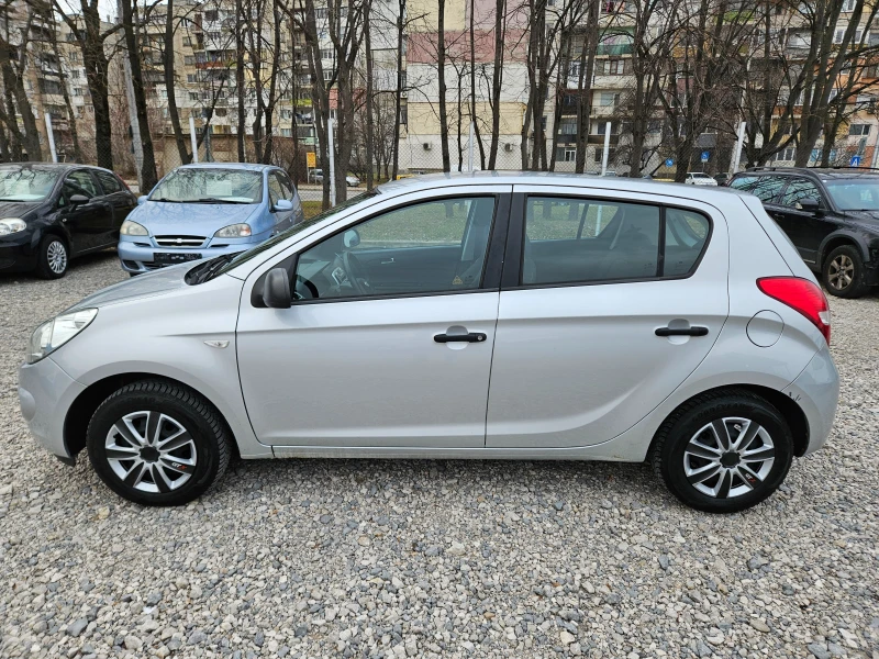 Hyundai I20 1.2 бензин 77кс, снимка 6 - Автомобили и джипове - 48693664