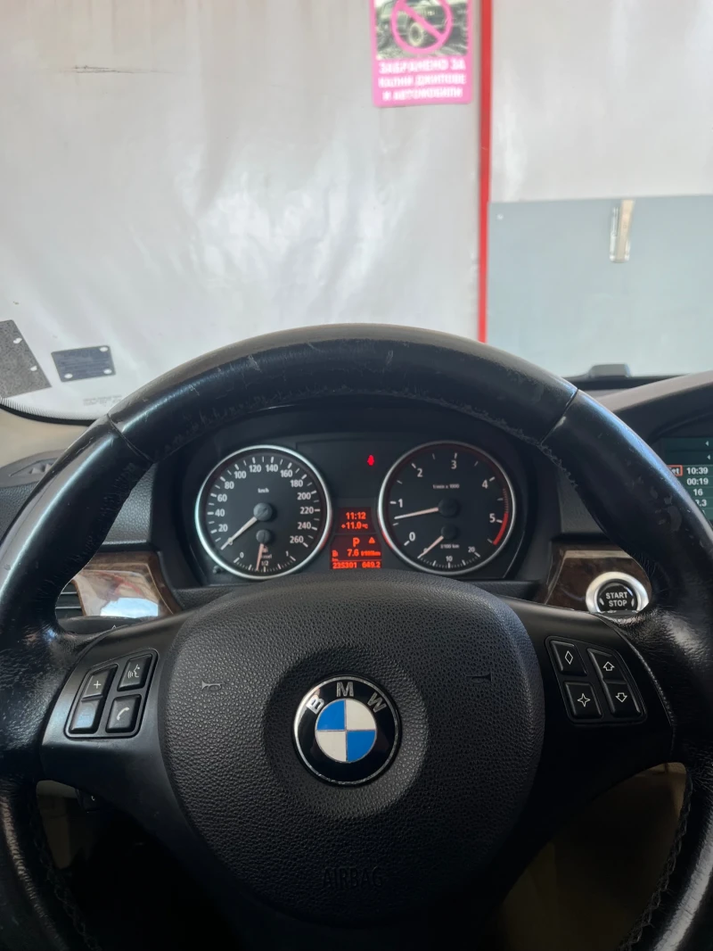 BMW 330 XD / СМЕНЕНИ ВЕРИГИ / РЕАЛНИ КМ., снимка 14 - Автомобили и джипове - 49410961