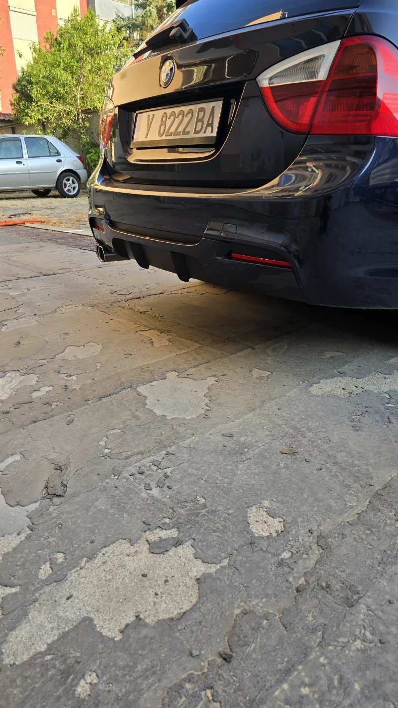 BMW 330 XD, снимка 13 - Автомобили и джипове - 51916107