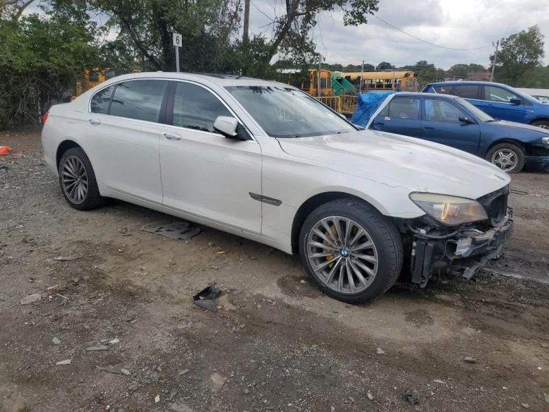 BMW 740 Luxury Line / Soft-Close / Sport+ / МАСАЖ / , снимка 3 - Автомобили и джипове - 52241056