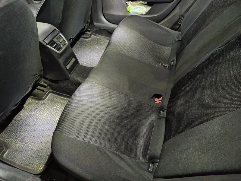 Skoda Octavia 1.6 TDI , снимка 3 - Автомобили и джипове - 53305596