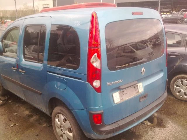 Renault Kangoo 1.5 DCi, снимка 7 - Автомобили и джипове - 21951559