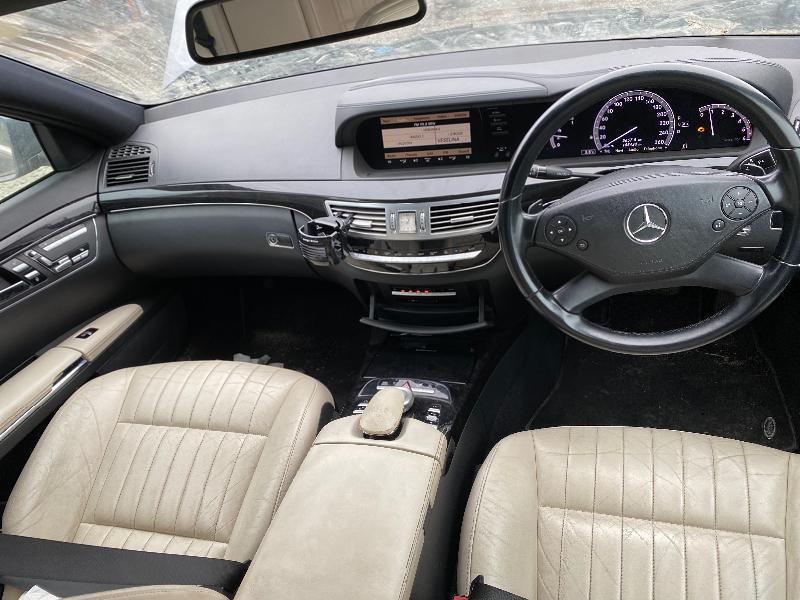 Mercedes-Benz S 350 Фейслифт ! Уникално състояние на части, снимка 15 - Автомобили и джипове - 27638121
