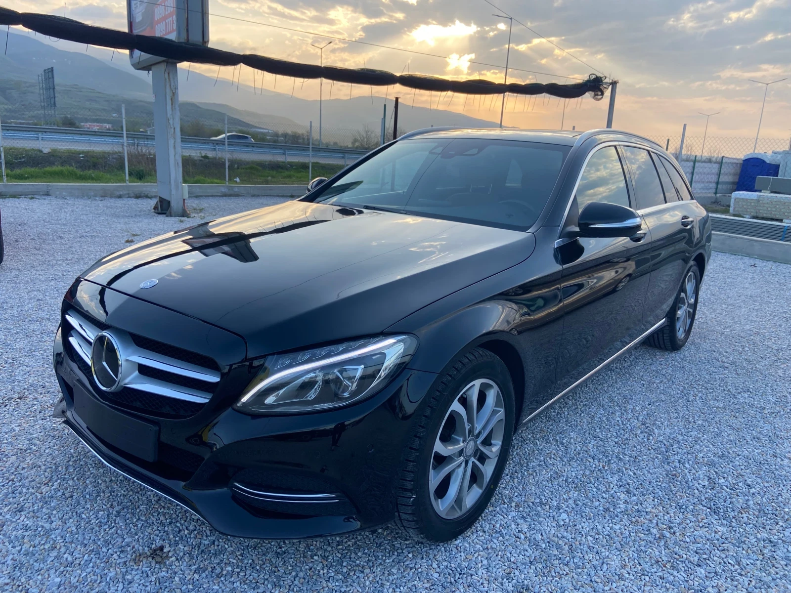 Mercedes-Benz C 200 DESIGNO, AVANGARD, DISTRONIK, LANE ASISTENT  | Mobile.bg — изображение 1
