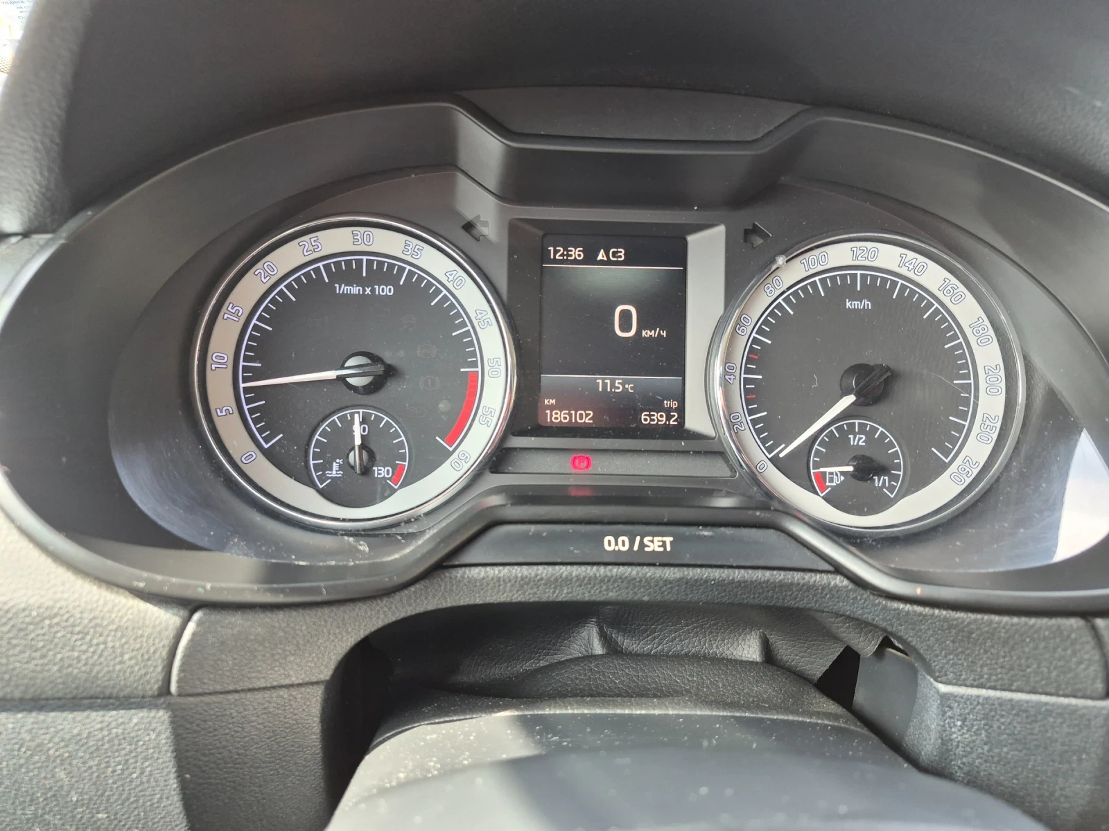 Skoda Octavia, снимка 17 - Автомобили и джипове - 53784033