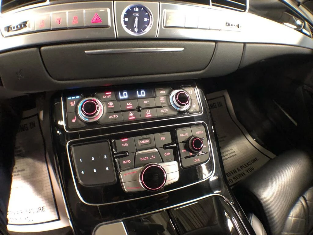 Audi A8 4.0 V8| 360| HUD| ОБДУХВАНЕ| ПАНОРАМА, снимка 11 - Автомобили и джипове - 53876374